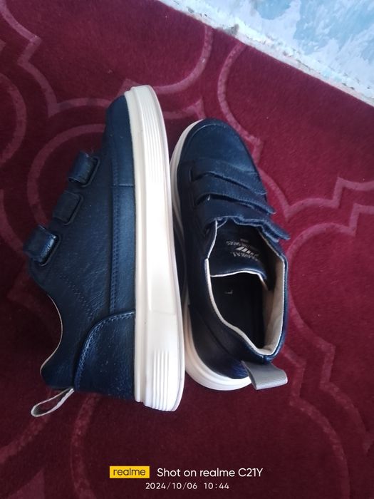 Oʻgʻil bolalar oyoq kiyimi