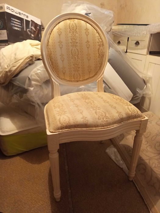 Трапезни елегантни столове