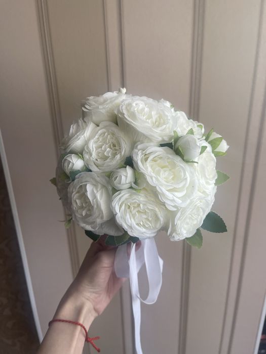 Свадебный букет (белые розы)