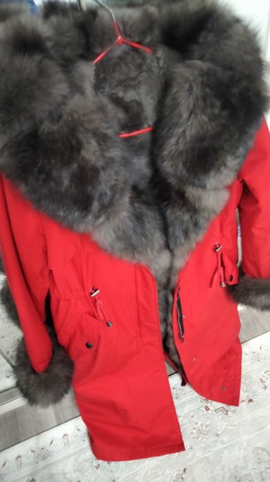 Продам парку натуралка