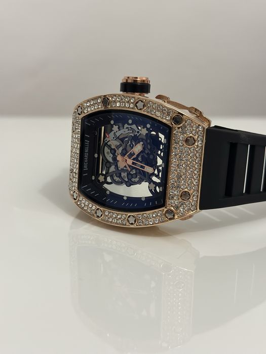 Ceas cu pietre Richard Mille