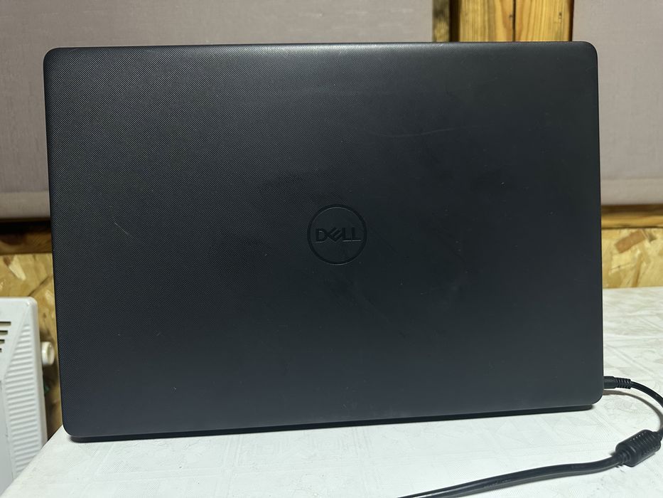 Ноутбук Dell - intel Core i5-11(th)/RAM 8Gb/SSD/intel Iris Xe Graphics