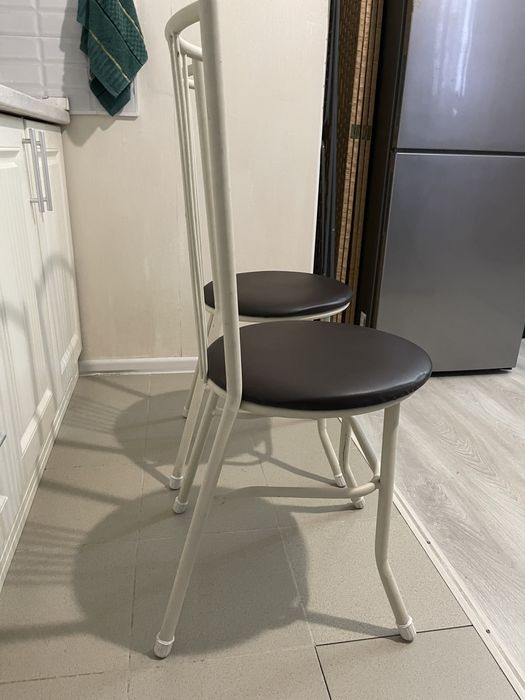 Продам стол шкаф новый