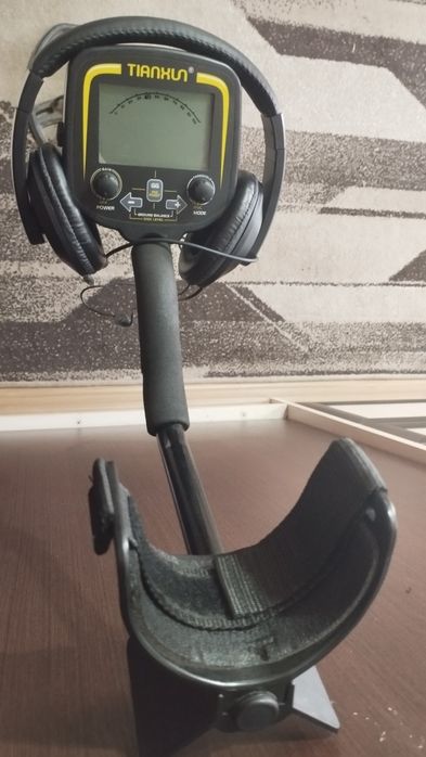 Продам металлоискатель tx-850