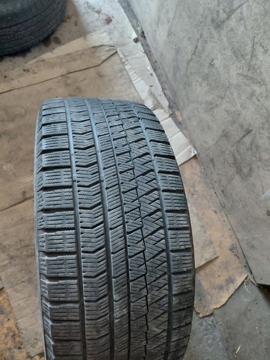 Продам шины комплект