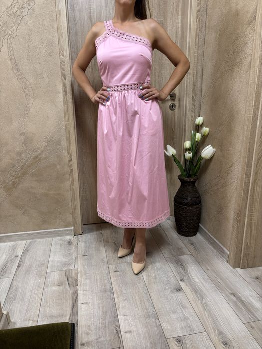 Невероятна рокля Ted Baker