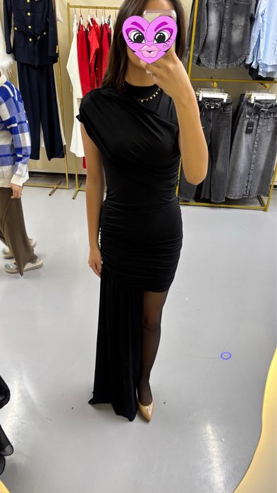 Черное платье мини длина