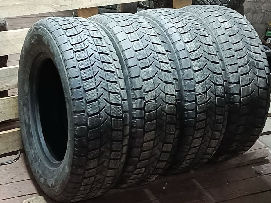 225/70/16 комплект зима