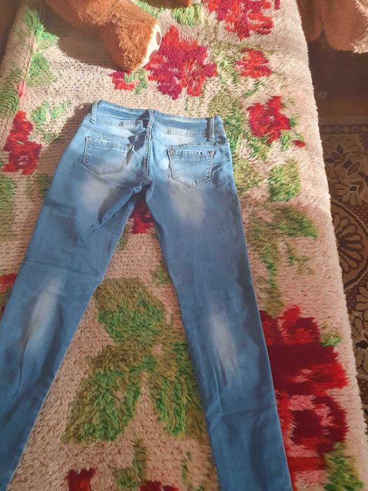 Дънки като нови топ