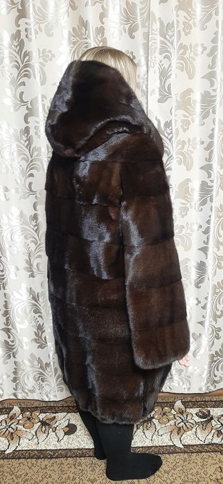 Продам шубу норковую