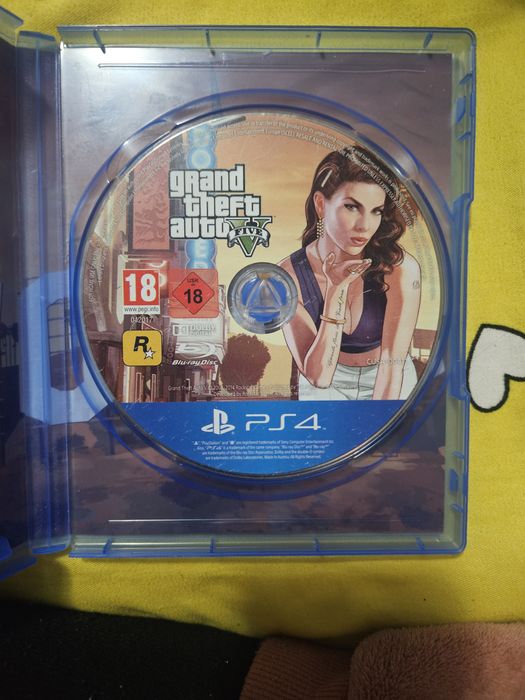 Jocuri PS4, Second hand