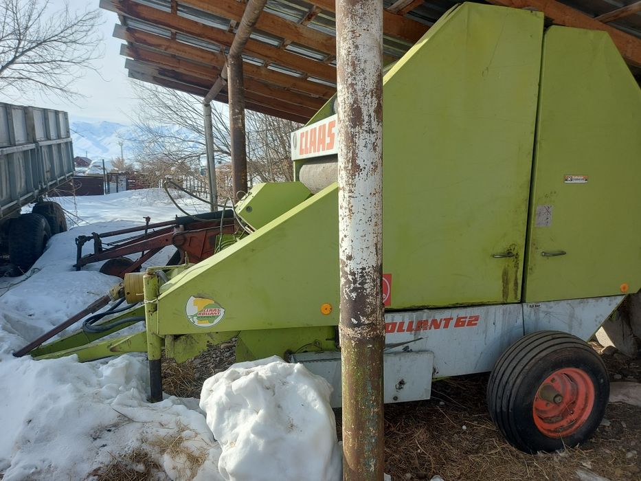 Пресс подборщик рулонный