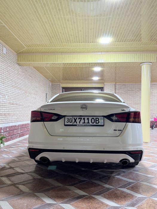 Nissan Altima американка 2.0 vc-turbo