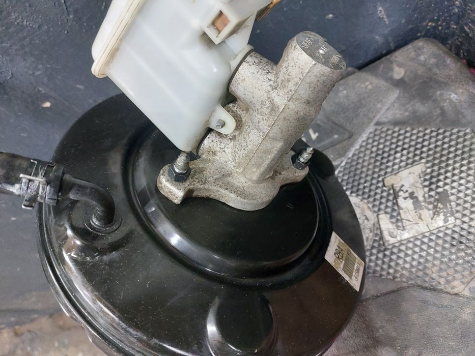 Тормозной цилиндр в сборе