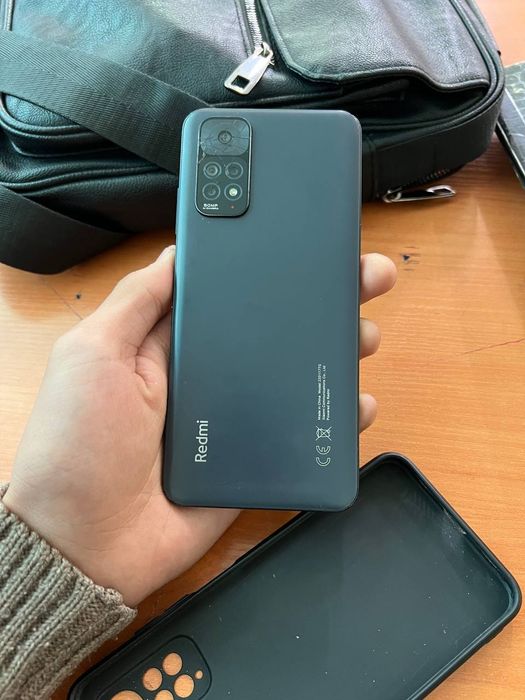 Redmi note 11  sotiladi