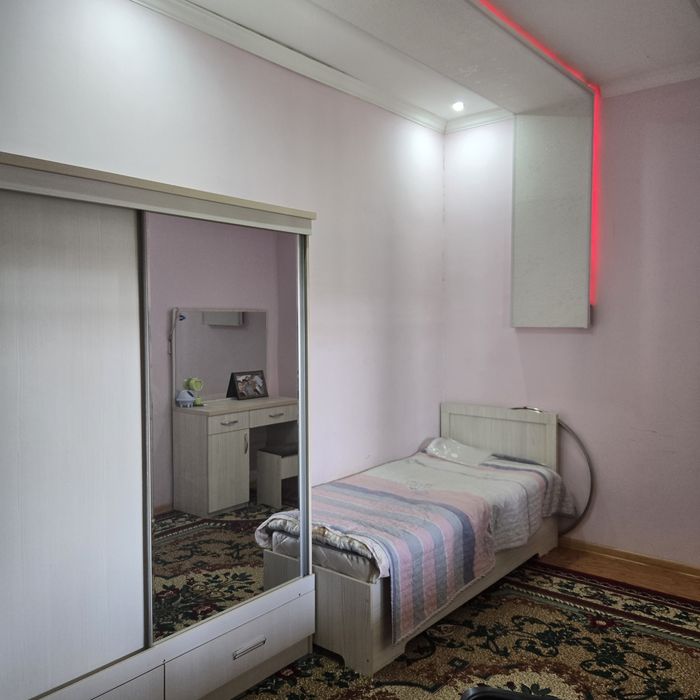 Ховли сотилади Карши шахри Еркургон бозори рупараси