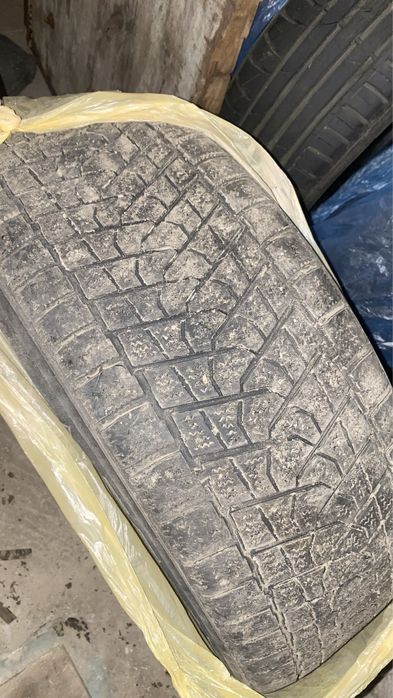 Продам резину на 18 все сезонные