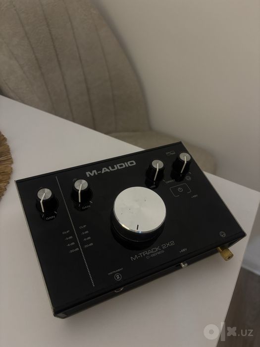 Студийный комплект M-Audio M-Track 2X2 + Behringer C-1