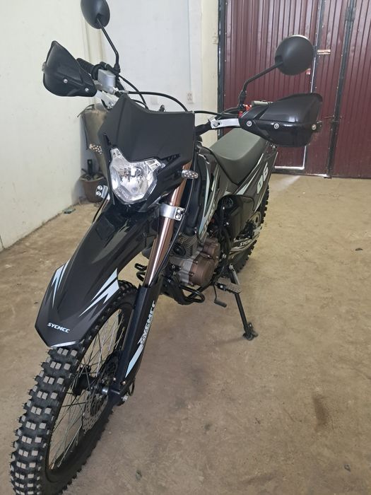 Продам мотоцикл эндуро
