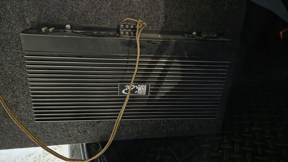 Продам Сабвуфер в отличном состоянии