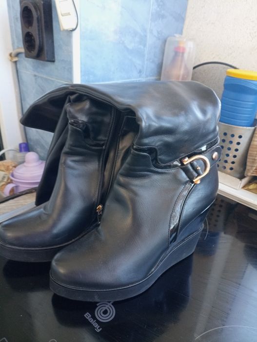 Дамски ботуши 39