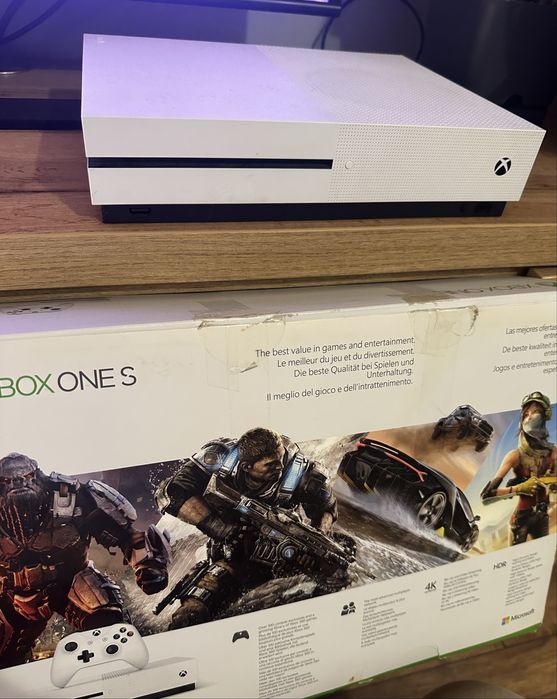 XBox One S 500 ГБ
