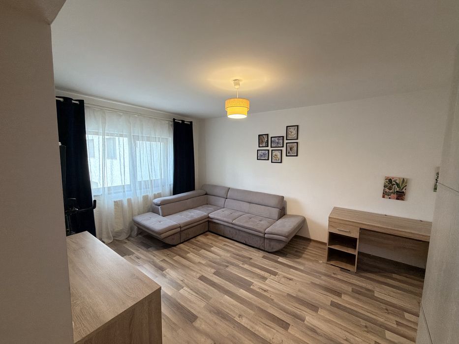 PF  ofer spre inchiriere apartament cu 2 camere decomandat in Valea Lupului