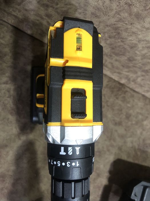 Шрупаверт дрель сотилади