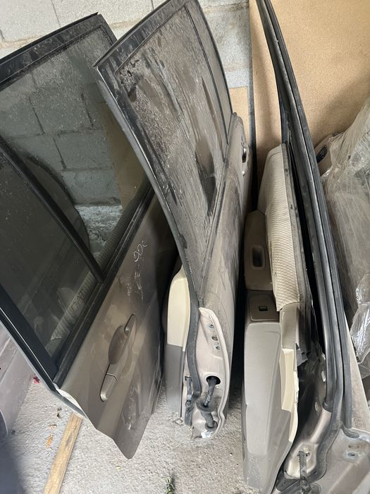 Двери Хайландер 1 поколение