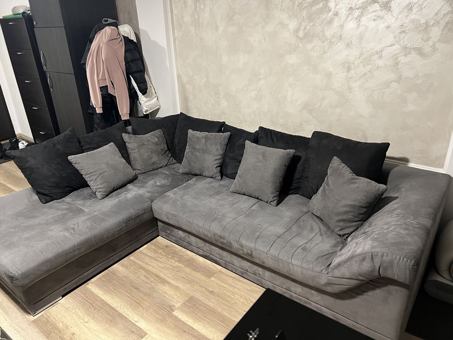 Vând coltar  living