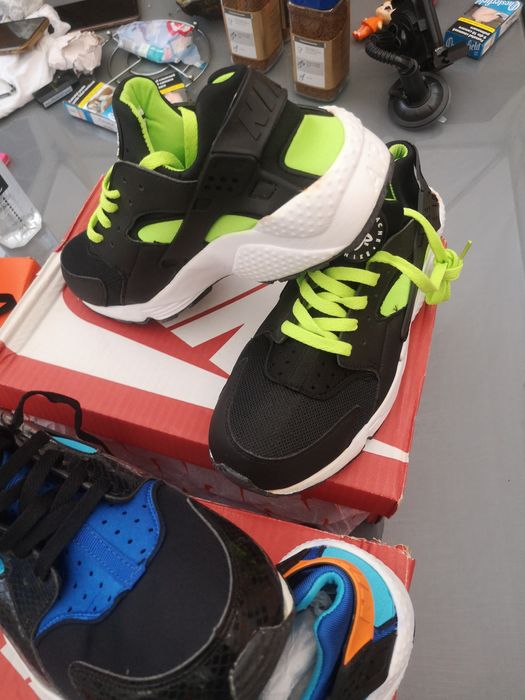 Nike Huarache noi la cutie.