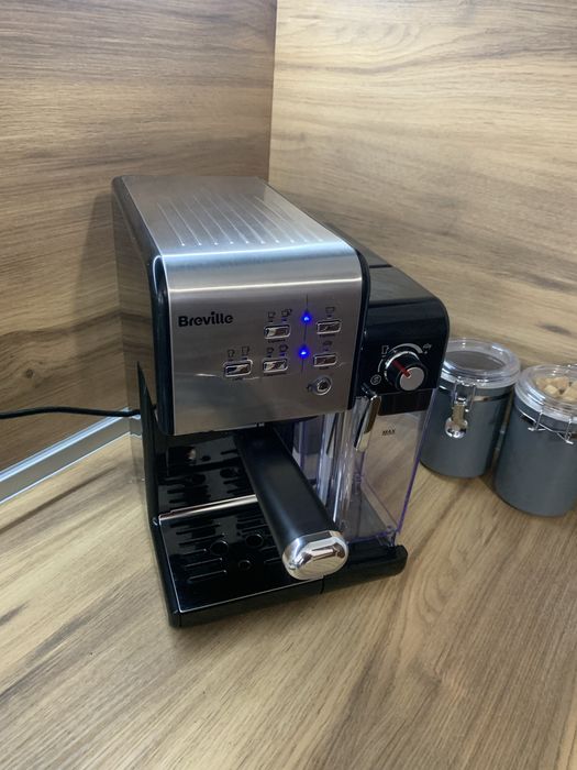 Кафемашина еспресо, лате и капучино