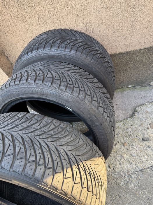 Anvelope all season-225/45r17