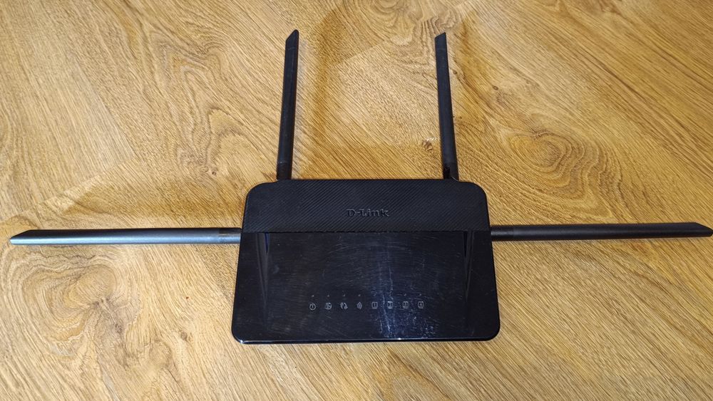 Router D‑Link DIR‑842 AC1200 – Stare excelentă