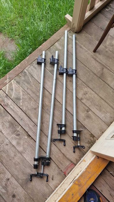 Set 4 Menghine Tâmplărie pe Țeavă (Pipe Clamps) VOREL - NOI, nefolosite