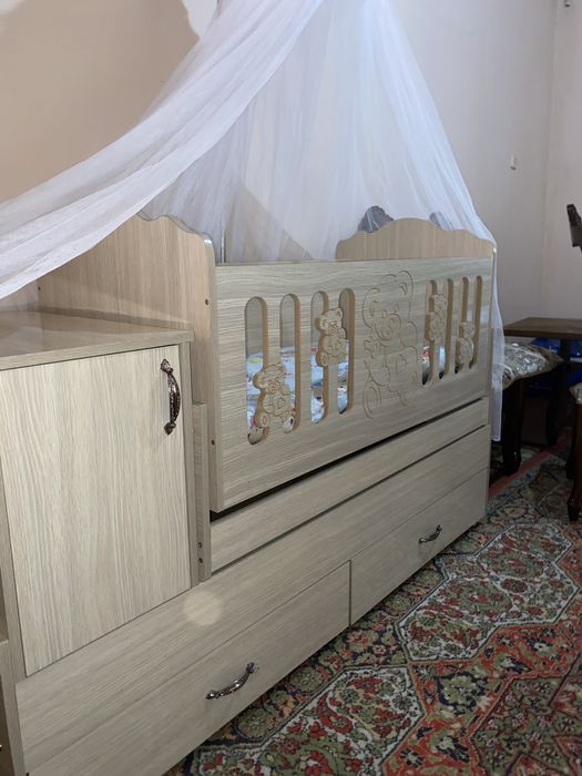 Bolalar krovati. 3 tasi 1 da. Lyulka, mini shkaf, krovat. Komplekt.