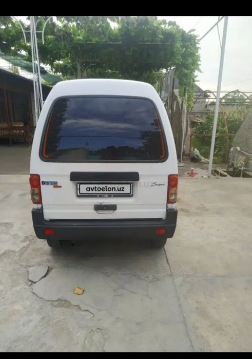 Oylab maslahat qilib tel qililar