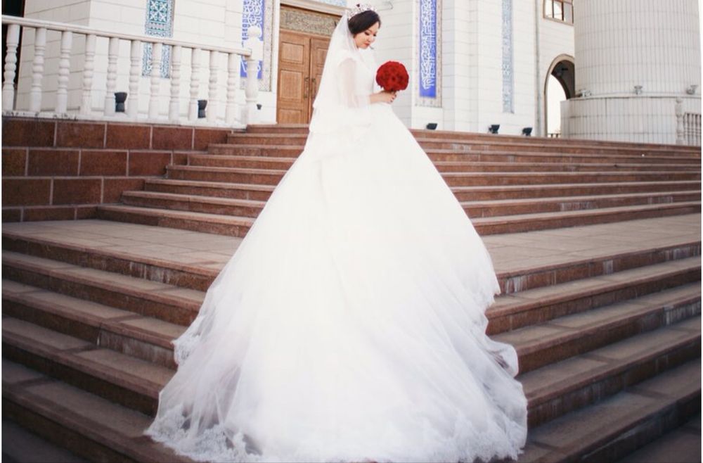 Свадебное платье