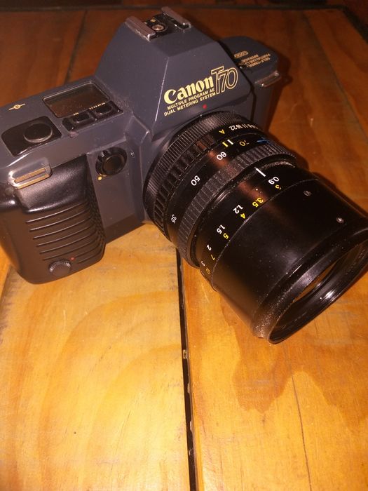 canon T70 cu obiectiv