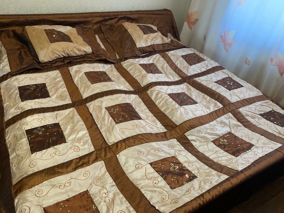 Покрывало    для  двухспальней   кровати