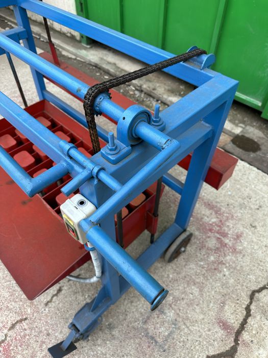 Цепной шлакоблочный станок на 220V