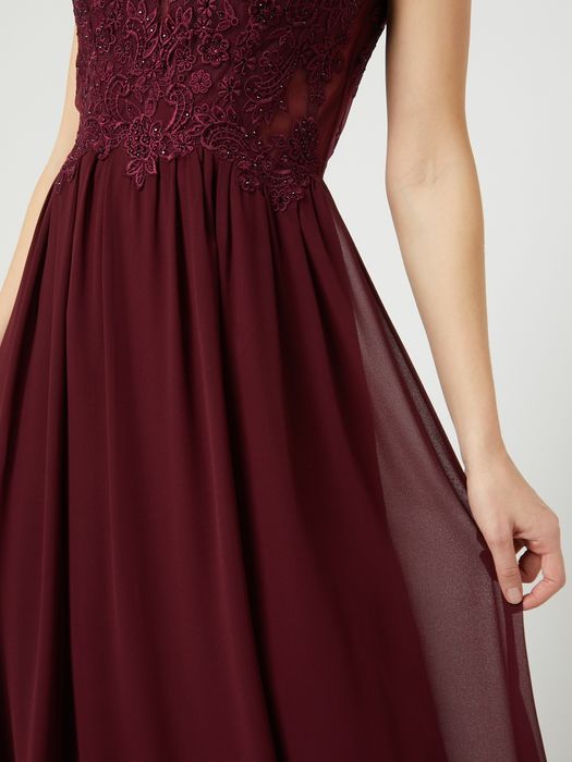 Официална рокля Laona 40