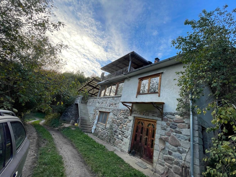 Casa 3 camere la Bulz