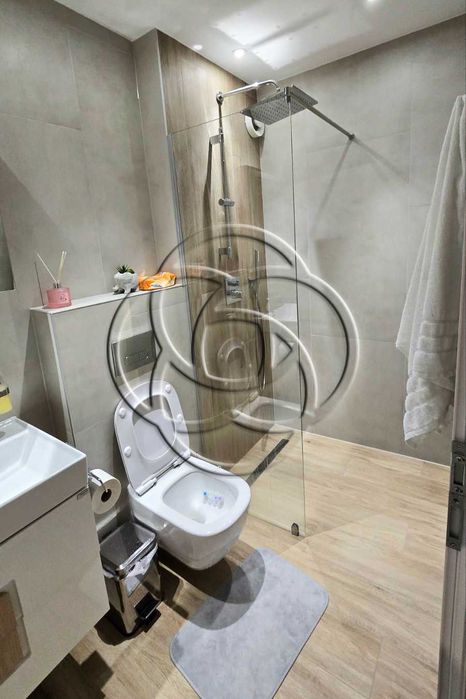 Дава се под наем Тристаен апартамент в София, Център - 75 кв.м за 1000 € - Снимка #6