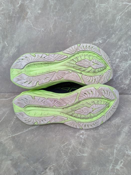 Обувки за бягане ASICS NOVABLAST 4
