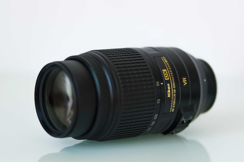 nikon 55 300 - Obiective pentru camere foto la preț mic | OLX.ro