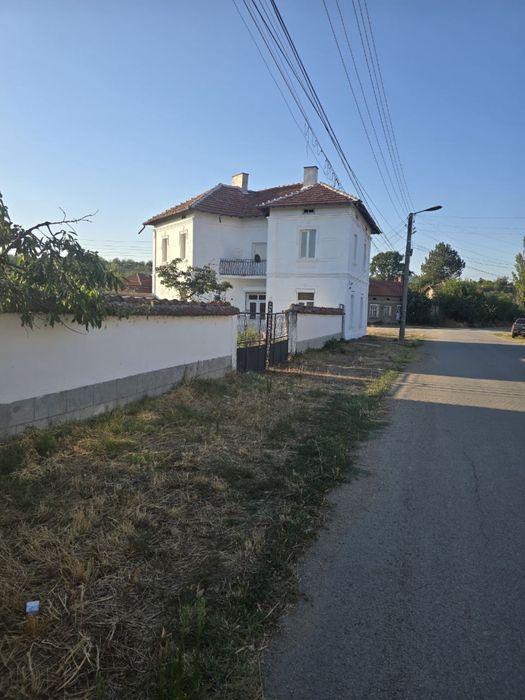 Къща след основен ремонт в Хайредин