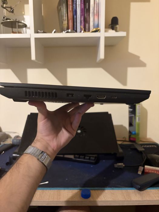 Laptop gaming lenovo rtx 3050ti ryzen 7 5800H 16 gb ram memorie 512gb