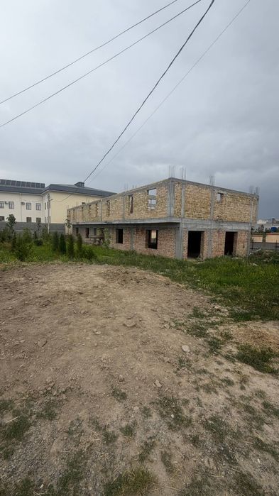 Срочно продаётся  под бизнес помещения  площадью 6-соток