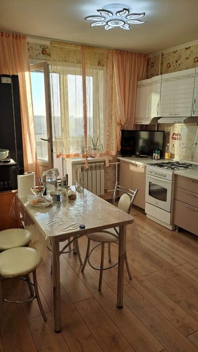 Продам 3 ком квартиру район Каз Театра